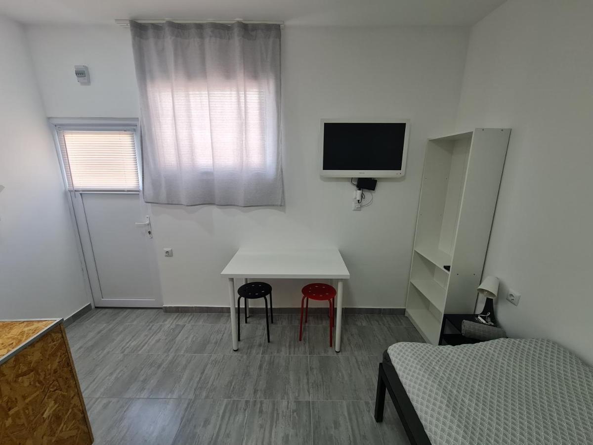 Budget Apartment Lelo Center1 Осиек Екстериор снимка